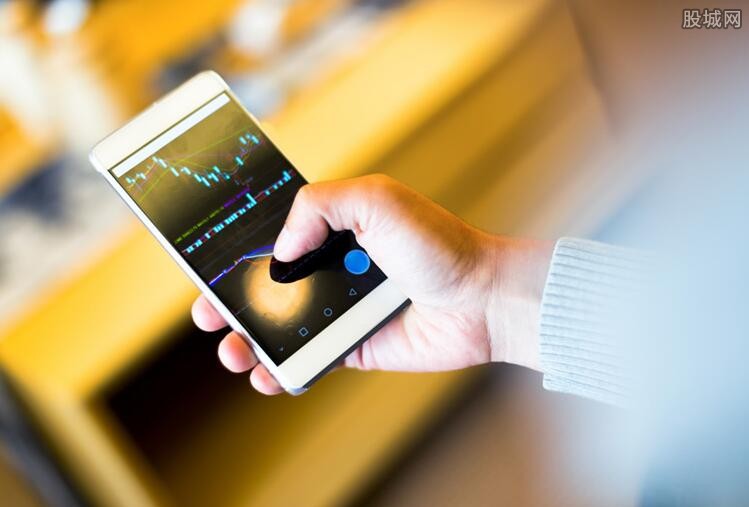 铁路回应开往广东多趟列车半路停运或折返：回始发站全额退票，中途下车退未乘区间