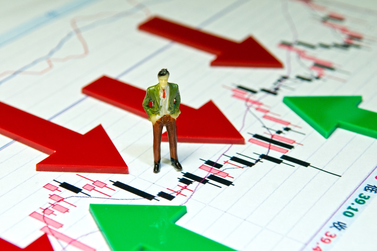 珠海分区暴雨和雷雨大风预警解除，万山区桂山岛附近有短时强雷雨